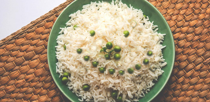 Tazón con arroz y verdurasDescripción generada automáticamente